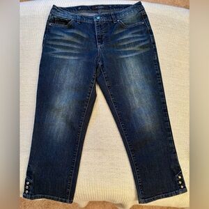 Nine West Capris size 6